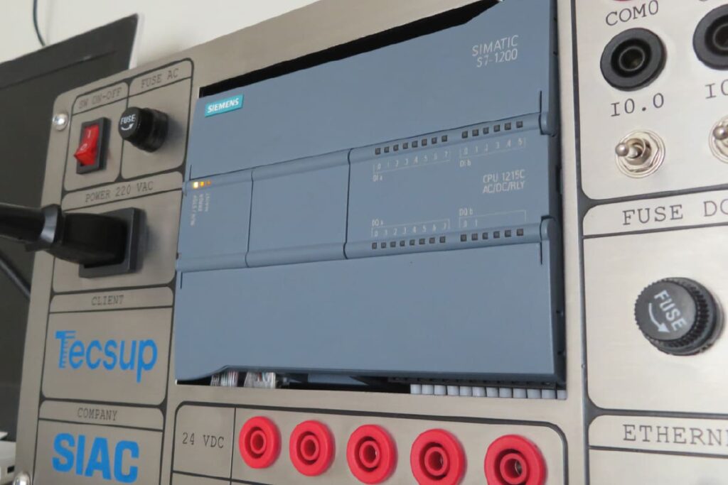 Plc siemens s7-1200 para módulo de entrenamiento plc para sector educativo